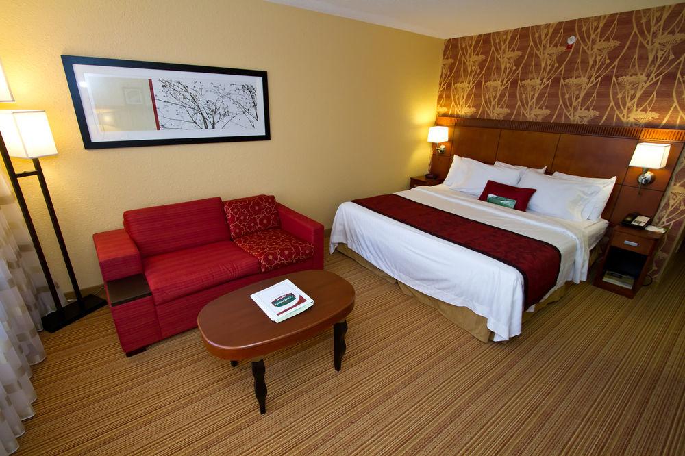Courtyard Danville Bagian luar foto